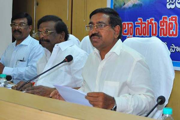Muncipal minister fires on Megastar chiranjeevi