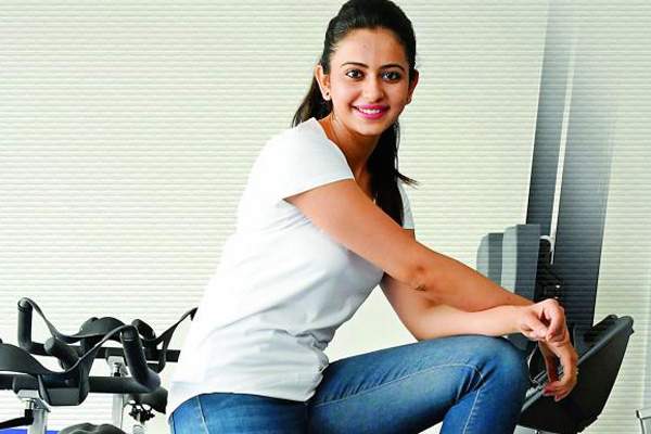 Pretty actress rakul preeth singh buys home  and business in hyderabad