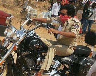 Pawan kalyanSardaar gabbar singh working stills