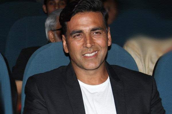 Star hero akshay kumar gives 60 days to be kicked by superstar rajinikanth rabo2
