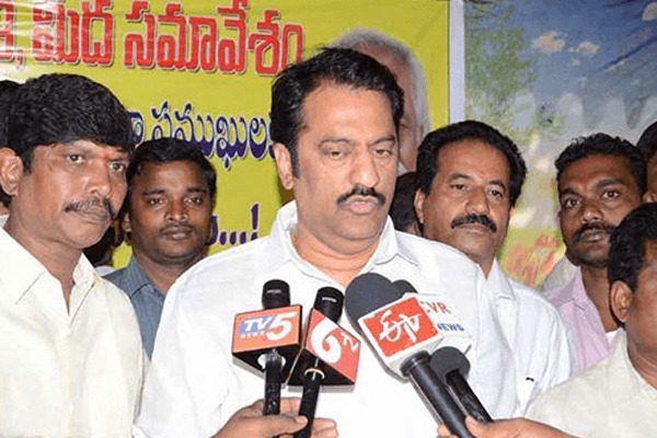 TRS blackmailing maganti gopinath 
