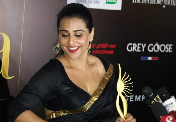 Vidya-Balan-saree-style statement