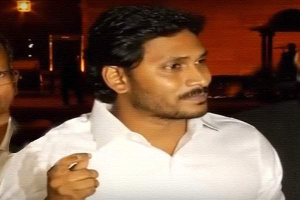 Political experts laugh at Jagan's inexperience