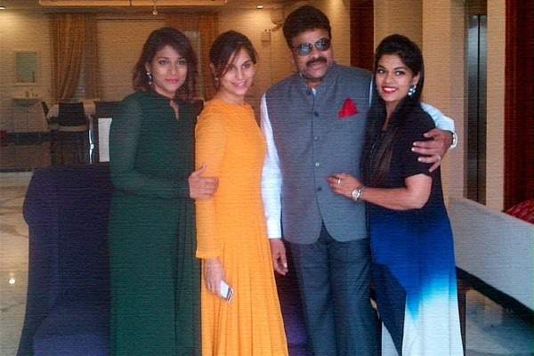 chiranjeevi with daughter and daughter in laws