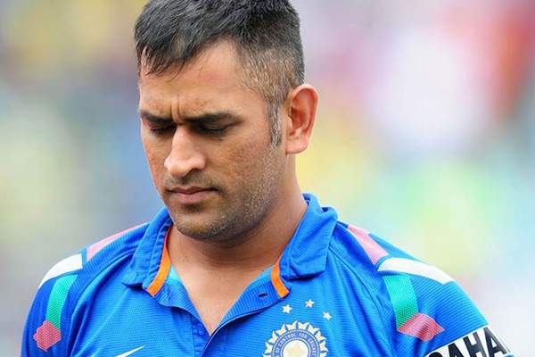 dhoni-is-not-match-fixer-says-sunil-dev
