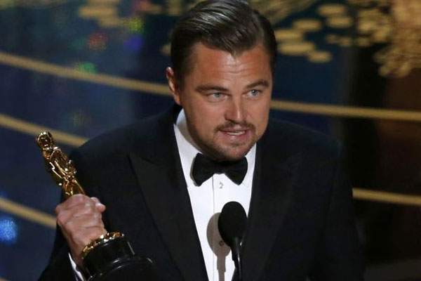 leonardo-dicaprio-his-oscar