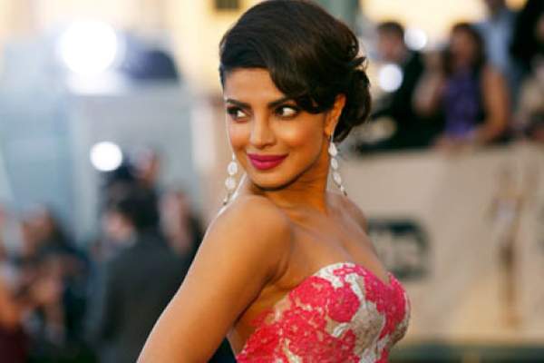 piyanka chopra outdoes all Indian Mega and Superstars