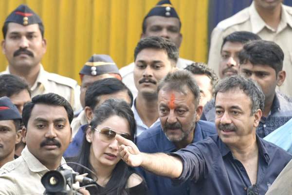 sanjay dutt released from jail