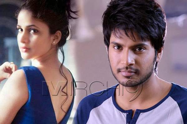 Acclaimed director helps debutant  