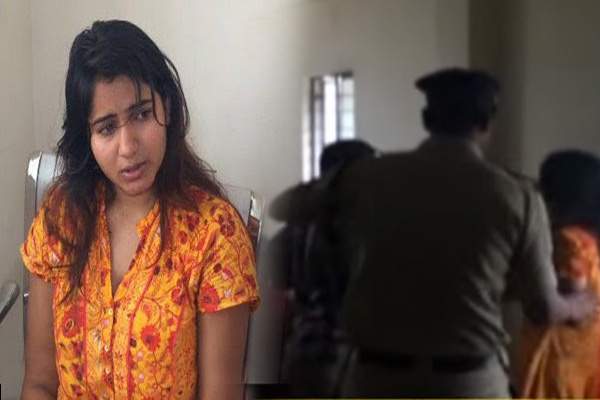 Swetha Reddy veera prema gaadha in police station