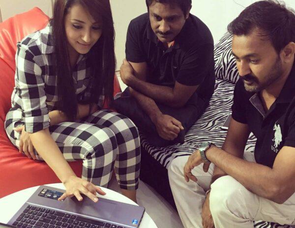 trisha launches  nayaki song motion poster