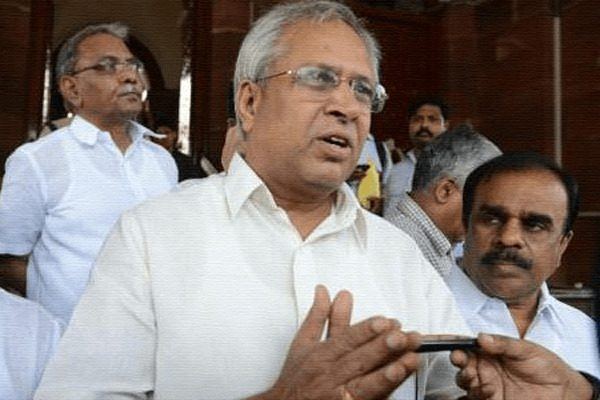 undavalli comments on ramoji rao padmabhushan award