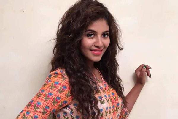 Anjali don not compare me with nayanatara