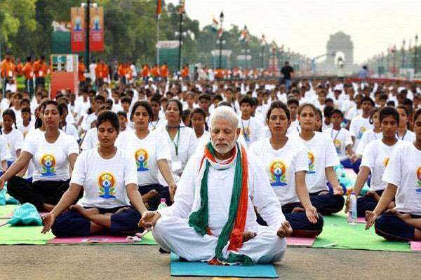 Modi's Muslim fans embarrassed!