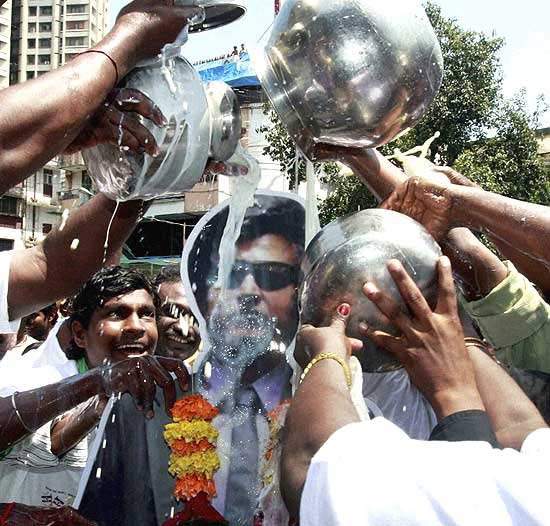 Rajinikanth in Trouble for His Fans' 'Palabhishekam'
