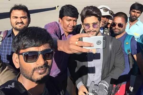 Sarrainodu success meet