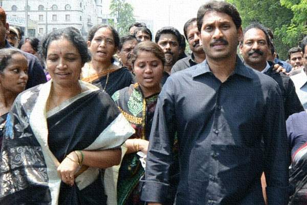 YS JAGAN reddy black dress protest assembly roja
