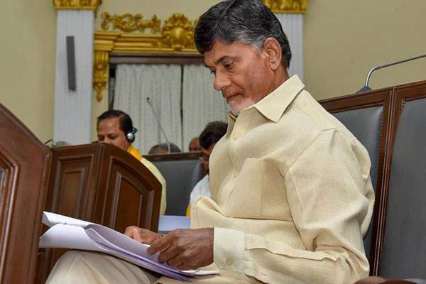 Naidu in funds hunt for Amaravathi