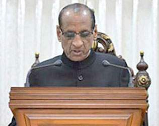 chandrababu Naidu send key messages through Governor ESL Narasimhan