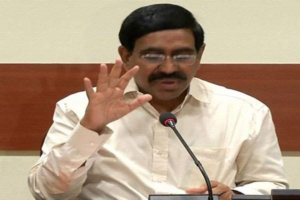 minister narayana fires on mudragada padmanabham