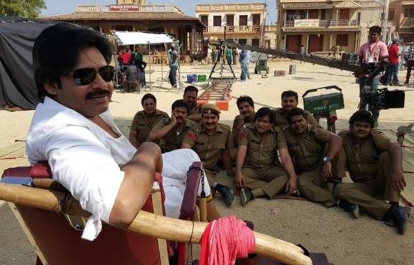 pawan kalyan fun on sets