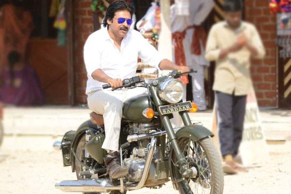 pawan-kalyan-sardaar-gabbar-singh-new-still