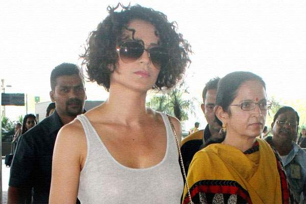to-start-family-kangana-ranaut-meets-astrologer
