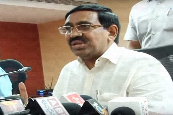 Andhra pradesh Muncipal Minister Narayana
