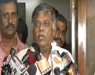 jyothula nehru is joining TDP 100 buses 200 cars rally to Vijayawada
