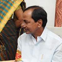 KCR visited the residence of child prodigy Kumari Lakshmi Srija in Khammam.