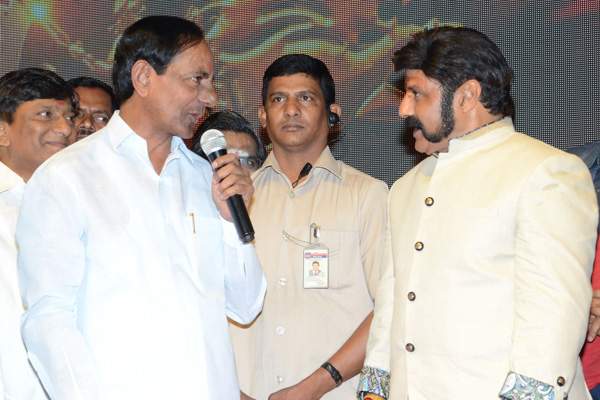 KCR wish to watch Gauthamiputra satakarniki movie with megastar chiranjeevi