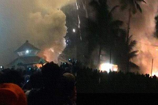 Kerala-temple-fire-twist