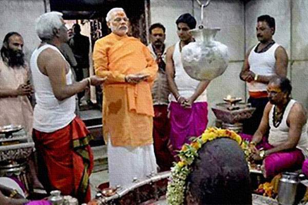 Narendra-modi-fasting-pooja