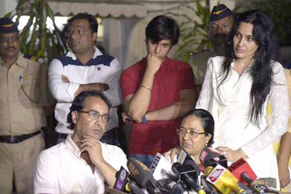 Pratyusha benerjee parentspress meet
