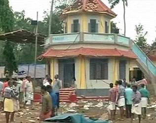 Reasons for fire at Puttingal temple in Kerala