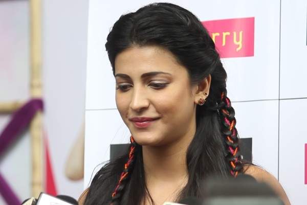Shruthi haasan hindu fake interview