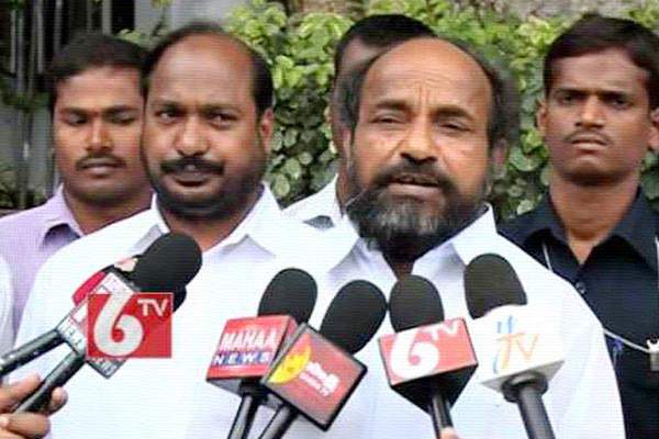 TDP Leader Krishnaiah meets YS Jagan