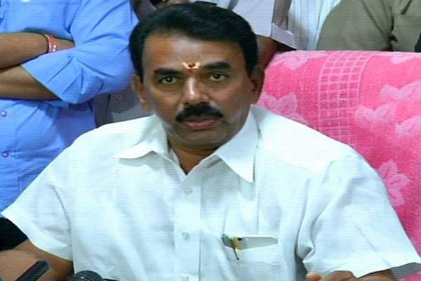 TRS Minister Jupally Krishna Rao  brings back Agitation time language!