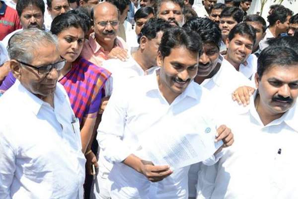 YS jagan -Roja