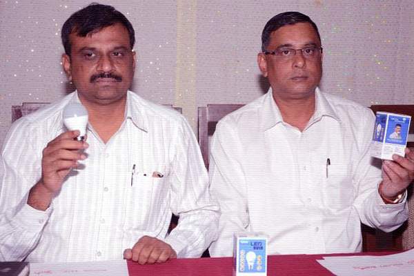 andhra pradesh government led bulb distribution
