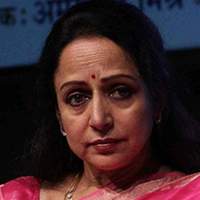 Hema-Malini-got-Rs.70Crs-of-land-at-just-Rs.1.75-lakh