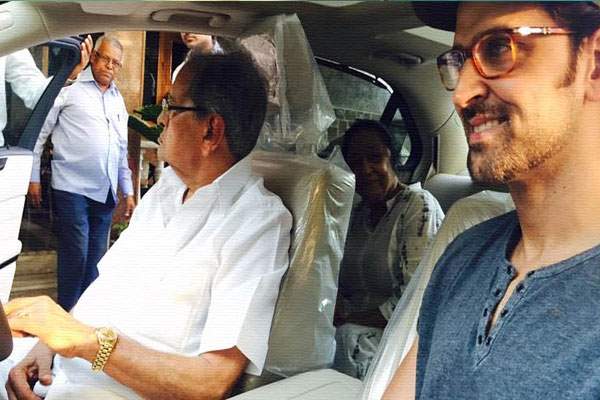 Hrithik Roshan-grandfather-gets-mercedes