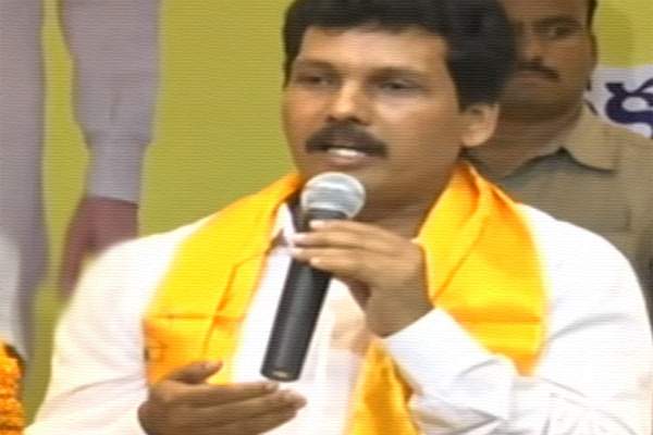 kidari sarveswara rao joins TD