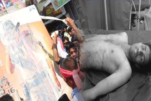 Pawan Kalyan Fan Murdered in Sardaar Gabbarsingh Movie Theater at Karnataka