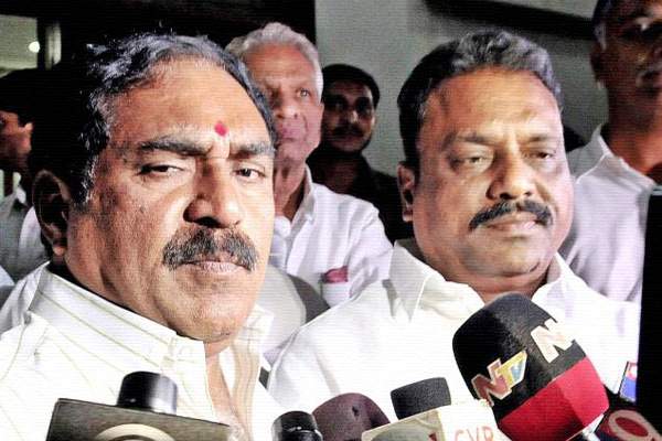 no preference to errabelli dayakar rao in TRS