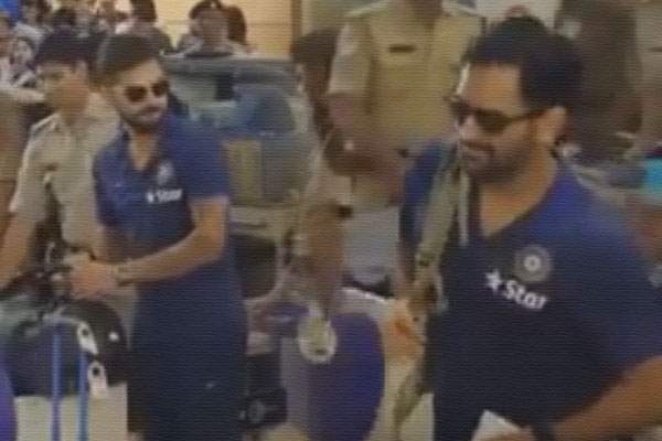 proud-of-you-kohli-resounds-at-ariport