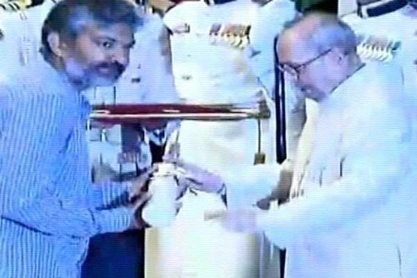 ss raja mouli recieves award from president pranabh mukherjee