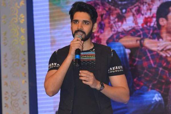 sushanth praises akkineni nagarjuna