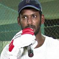 Vishal's fans filed case on websites!