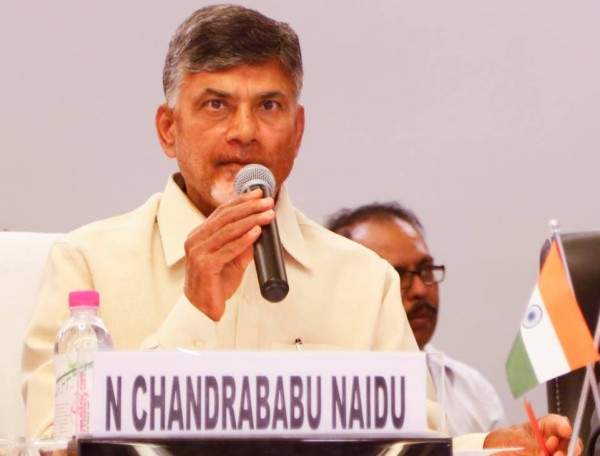 Amaravati hyderabad emploees shifting